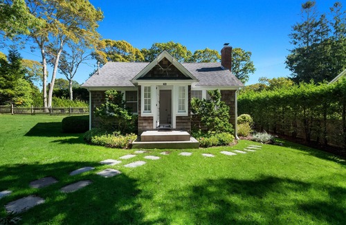 East Hampton North Cabaña | Beautifully renovated beach cottage close to the beach and East Hampton Village