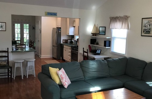 West Cape May Cabaña | Casa de campo bellamente renovada, cerca del océano!