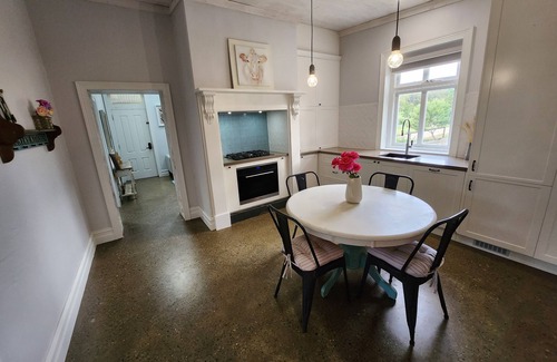 Kuitpo Cabaña | Beautifully renovated country cottage located near Mclaren Vale's best wineries