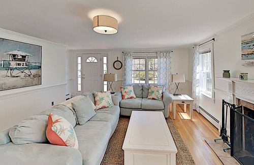 West Hyannisport Casa | Beautifully Renovated Farmhouse w/ Dual Living Areas - Near Beach & Dining