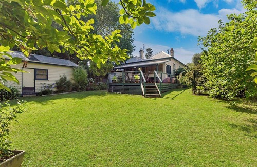 Portland Casa | Beautifully Renovated Home Away From Home