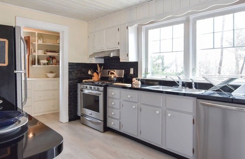 Harwich Center Casa | Beautifully Renovated in Harwich Center!