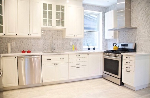 Cedarvale Casa | Beautifully Renovated Toronto Home with great outdoor space and deck