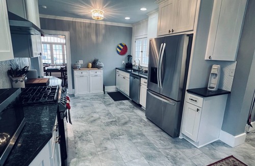Rochester Casa | Beautifully Renovated 4BR Single Family Home. Sleeps 9 Pets Welcome: Brighton