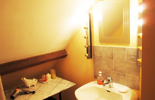 Chateauneuf-la-Foret Cama Y Desayuno | Habitaciones de huéspedes Francia Lemosín con piscina