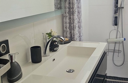 Aulnay-sous-Bois Cama Y Desayuno | Bed and breakfast