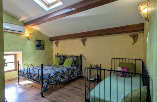 Mostuejouls Cama Y Desayuno | Bed and Breakfast 'Chambres D'hôtes - La Capluc' con vistas a la montaña, Wi-Fi y aire acondicionado