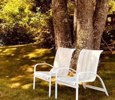 Lincolnville Casa | Bed and Breakfast Perfect for a Romantic Getaway near Camden Hills State Park, Maine