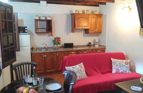 Santa Cruz de Tenerife Cabaña | Casa con 2 dormitorios y piscina, en Parque Rural Anaga, a 40 mts nivel del mar