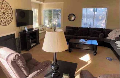 West Bountiful Casa | Bedrooms available to rent in large house