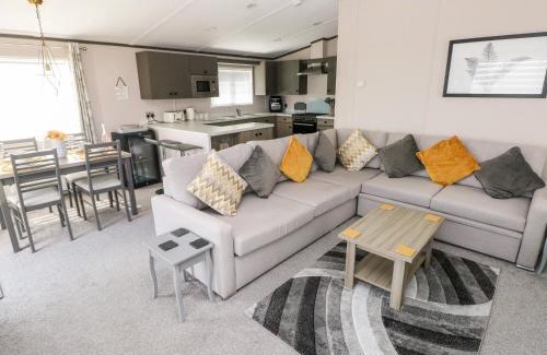 Hasguard Cross Casa | Beechwood Lodge