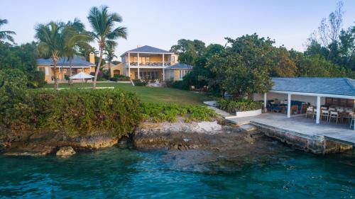 Dunmore Town Casa | Beehive Harbour Island, Luxury Dream World on the Bay, Private d home