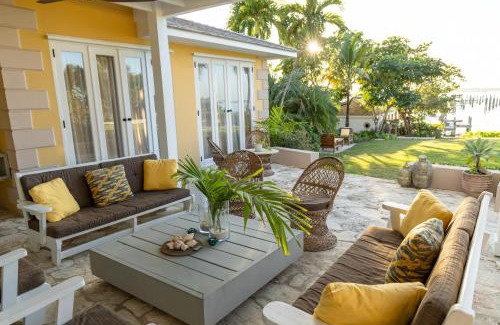 Dunmore Town Casa | Beehive Harbour Island, Luxury Dream World on the Bay, Private d home