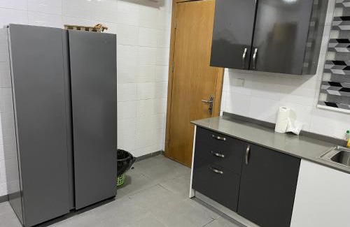 Lagos Apartamento | Beejay 4 bedrooms Cheerful Town House