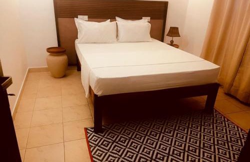 Seeduwa - Katunayake Cama Y Desayuno | Bees Airport Hotel