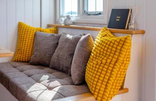 Louth Casa | Beggars Roost Hut