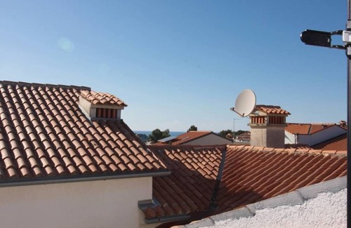 Brulo Apartamento | Villa California - Bel Air