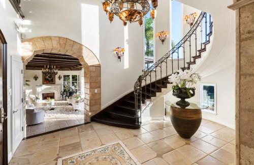 Bel Air Villa | Bel Air Luxury Villa 6 bedrooms entire house Los Angeles
