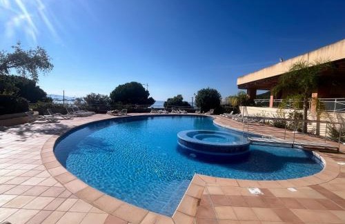 Ajaccio Apartamento | Bel appartement avec piscine en bord de mer