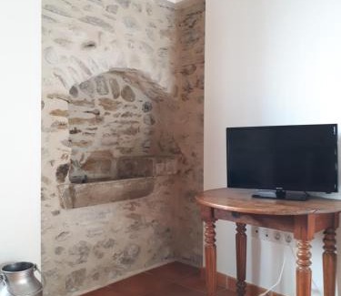 Pouzac Apartamento | Bel appartement rénové dans maison bigourdane