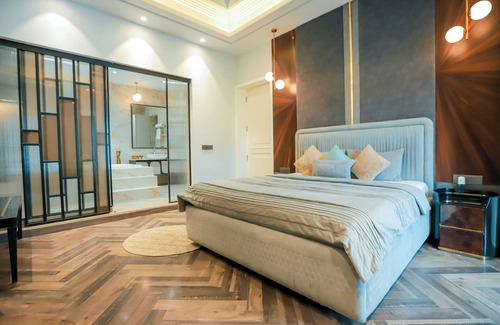 Sat Bari Complejo | Bel-La Monde Hotel Chhattarpur South Delhi