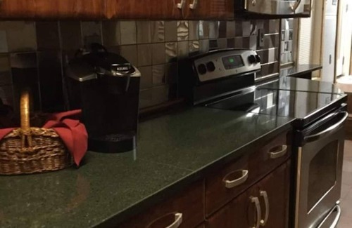 Bell Buckle Casa | Bell Buckle Hideaway - Downtown Bell Buckle, TN