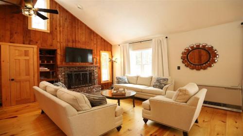 Campton Casa | Bell Valley 146, Estates