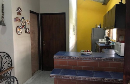 El Palmar Casa | Bella casa con piscina, con un terreno de 2000 m2, Todo el perímetro es cercado.