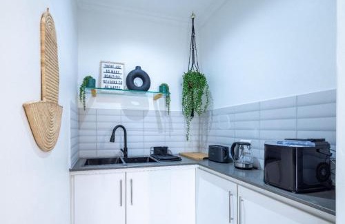 Saint Francis Bay Casa | Bella Madre Guesthouse