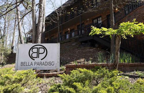 Eureka Springs Historic District Apartamento | Bella Paradiso 5 King Bed Studio Walk to Downtown