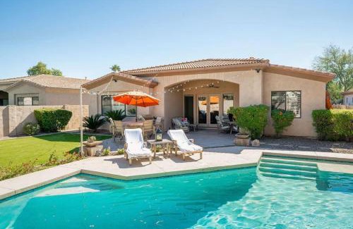 Camelback East Casa | Bella Sonora Home - Chic Camelback Corridor Villa Pool