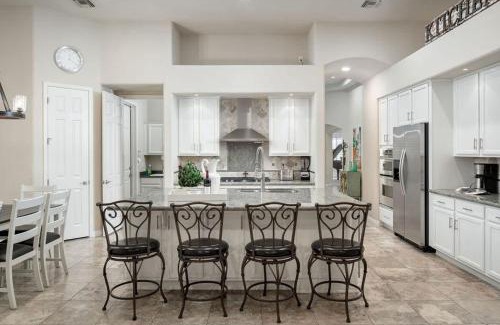 Camelback East Casa | Bella Sonora Home - Chic Camelback Corridor Villa Pool