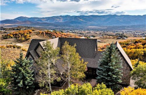 Silver Summit Casa | Bella Vista Estate Sleeps 21