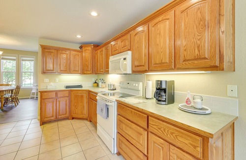 Bella Vista Casa | Bella Vista Vacation Rental w/ Private Back Deck!