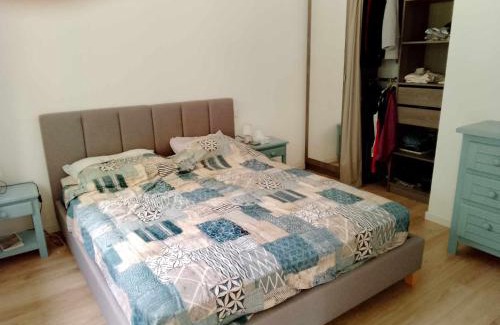 Ares Casa | Belle chambre lit King size