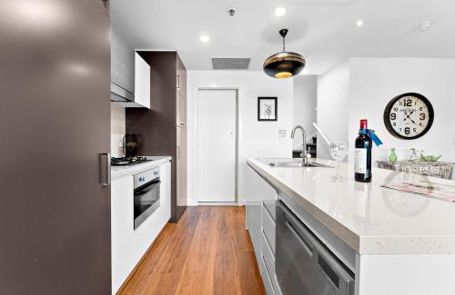 Glenelg Apartamento | Belle Escapes - Beach Retreat Townhouse Glenelg