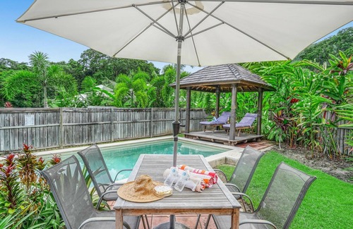 Palm Cove Casa | Belle Escapes Villa Latania Palm Cove