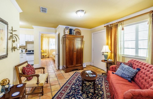 Gonzales Cama Y Desayuno | Belle Oaks Inn