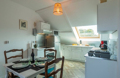 Tregunc Apartamento | Belle Vue Mer by Interhome