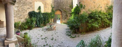 Cournonsec Casa | Belles chambres et SPA, en pleine nature