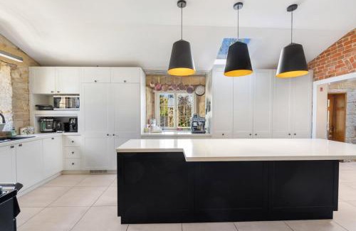 Richmond Casa | Bellevue House, Historic Luxury