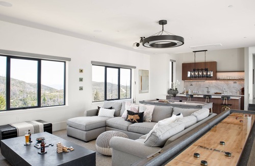 Glen Ellen Villa | Belleza by AvantStay | Hilltop Mansion w/ Pool & Ultra Modern Interior