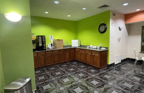 Humble Hotel | Belleza Inn & Suites Humble - FM 1960