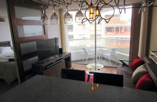 San Miguel Apartamento | Bello departamento en edificio con vista al mar