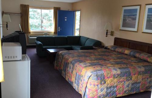Hampton Hotel | Belmont Inn and Suites