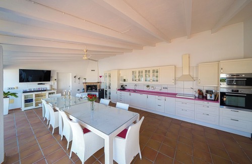 La Colina Villa | Belmonte Lux Villa familiar con vistas al mar, piscina, terraza y Wi-Fi