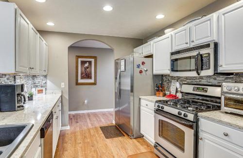 Beloit Casa | Beloit Home with Deck 3 Mi to Health System Campus