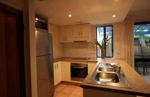 Belongil Casa | Belongil Beach Apartment - 3 - 41 Childe St