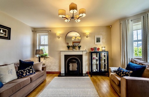 Omagh Casa | Beltany House - Exceptional 4 bed Holiday Home