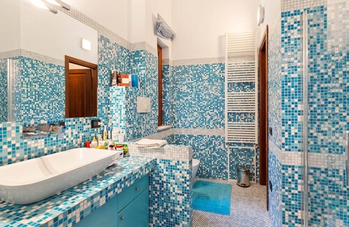 San Mango d'Aquino Villa | Villa con vista al valle en San Mango D "aquino con jacuzzi